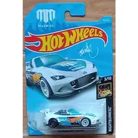 在飛比找蝦皮購物優惠-Putih Hot Wheels 2017 15 Mazda