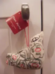 NWT Crate & Barrel Floral Stitched Bird Christmas Ornament/Petra Borner/#492-154