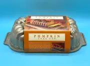 Nordic Ware 1-lb Pumpkin Loaf Pan – Williams Sonoma – Brand New!