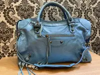 在飛比找Yahoo!奇摩拍賣優惠-《真愛名牌精品》BALENCIAGA 115748 藍色 小