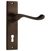 Fremantle Lever Lock Set, Antique Brass