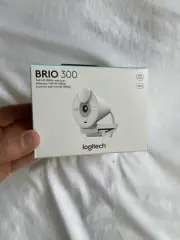Authentic Logitech Brio 300 Full HD 1080p Webcam WHITE (960-001447) Brand New