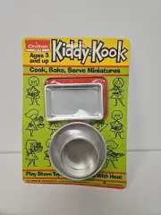 Vintage Chilton Toys Kiddy Kook Cook, Bake, Serve Miniatures Aluminum NEW READ