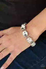 Paparazzi MIND YOUR MANNERS white bracelet