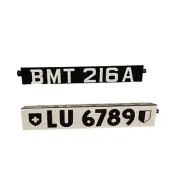 EAGLEMOSS 1/8 BUILD JAMES BOND 007 ASTON MARTIN DB5 LICENSE PLATE TAGS