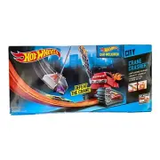 HOT WHEELS City Crane Crasher Track Set with 1 Vehicle Gravity Launcher NEW