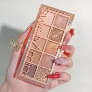 Shimmering Eyeshadow Palette Waterproof