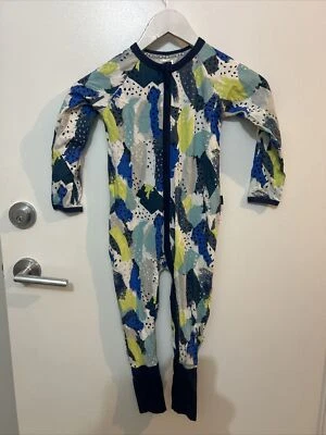BONDS ZIP WONDERSUIT ART STUDIO BNWT SZ 3. (g54