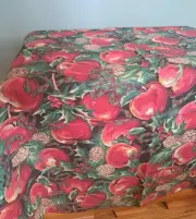 Northwest Home Tablecloth Red Apple Christmas Vintage