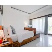 WIRA Homestay & Spa