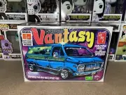 AMT 1:25 Dirty Donny's Vantasy 1970 Customizable Chevy Van Model Kit Sealed