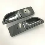 A PAIR MAZDA 929 CAR FRONT 2X INTERIOR INSIDE DOOR HANDLE