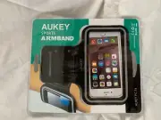 Aukey Sports Armband for iPhone 6/6s, Adjustable, Water Resistant