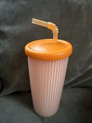 Tupperware Insulated Tumbler Travel Cup With Lid And Straw Orange 24 Oz 3329A