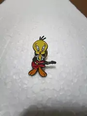 Vintage Tweety Pin, Playing Guitar © Warner Bros Sedesma *NEW* 1993 (Sylvester)