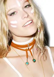[Vanessa Mooney] White Lace Teardrop Choker