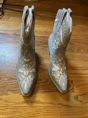 Corral Embroidered Boots Western Women’s NWB