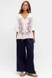 Rory Blouse - Pull Over Balloon Sleeve Embroidered Smock in Winslie Print Ivory
