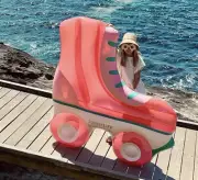 SUNNYLIFE OVERSIZED INFLATABLE LUXE LIE-ON FLOATS~ROLLER SKATE STYLE NEW Swim