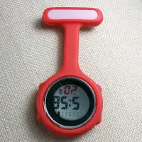 在飛比找Yahoo!奇摩拍賣優惠-現貨手錶腕錶多功能電子護士錶硅膠護士錶夜光鬧鈴計時掛錶數字胸