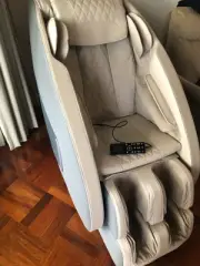 Professional Electronic Massage Chair with zero gravity function