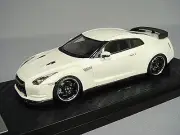HPI 1:43 Nissan Skyline GT-R R35 V Spec Brilliant White Pearl from Japan