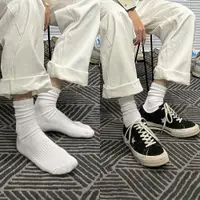 在飛比找ETMall東森購物網優惠-潮純棉運動堆堆白色中筒女生長襪