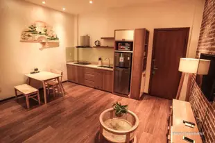 螢火蟲公寓Firefly Apartment