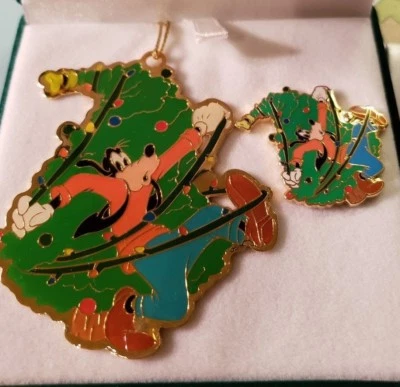 Disney Catalog 33664 Goofy Holiday Cloisonne Pin & Ornament Set NIB LE 1500