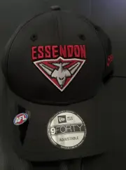 Essendon Football Club Media 2021 NEW ERA 9FORTY Adjustable CAP HAT AFL NEW OSFM