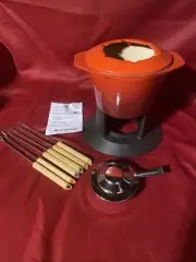 Le Creuset 1.75QT Flame Enamel Cast Iron Fondue Set - No Box - New