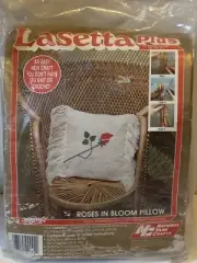 Lasetta Plus Roses In Bloom Pillow National Yarn Crafts 14" x 14" NIP