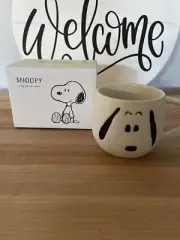 Pottery Barn Peanuts Snoopy Face Mug NEW