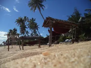 加尼希海灘小屋Ganesh Garden Beach Cabanas