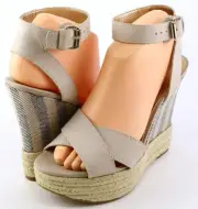 $110 GUESS KAMBRIA Natural Designer Platform Ankle Strap Wedges Espadrilles 7.5