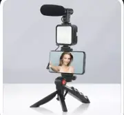 vlogging tripod