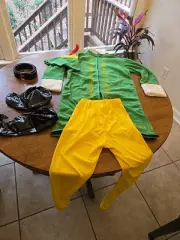 Buddy The Elf Costume Child Size 140 US 8/10 Kids With Shoes. Belt, Hat New
