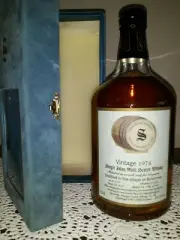 Bowmore Single Malt Whisky. 24yo. 49.3% ABV 1974 Signatory Single Cask