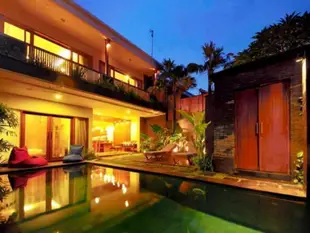 峇里木之別墅The Wood Villa Bali
