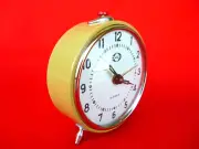 LOUD NEW OLD STOCK Vintage 70's KUCO USSR Winding Alarm Clock Desk Table NR17