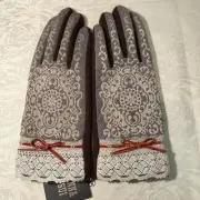 ANNA SUI Knit Lace Gloves Brown White Wool Angora New