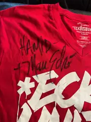 Marc Ecko T shirt Unltd Autographed New w tags Red MInt Large V neck to Hamid