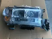 compatible with Toyota Landcruiser 200 series head lights (Right)