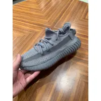 在飛比找蝦皮購物優惠-<Taiwan小鮮肉> ADIDAS YEEZY BOOST