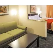 Comfort Inn & Suites Alameda at Albuquerque Balloon Fiesta Park