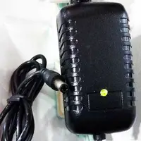 在飛比找PChome24h購物優惠-12V 2A 變壓器 1入