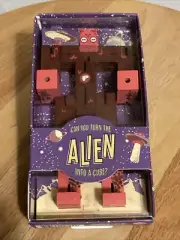 Professor Puzzle, Alien - turn into a cube.