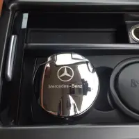 在飛比找蝦皮購物優惠-BENZ賓士AMG 車用鈦合金菸灰缸 LED夜燈水杯置物架 