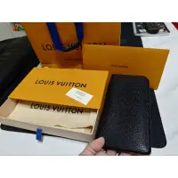 在飛比找蝦皮購物優惠-Louis Vuitton LV 牛皮對開男長夾 M5819