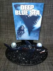 Deep Blue Sea Custom Horror Display, Great White Shark,Neca,Mezco